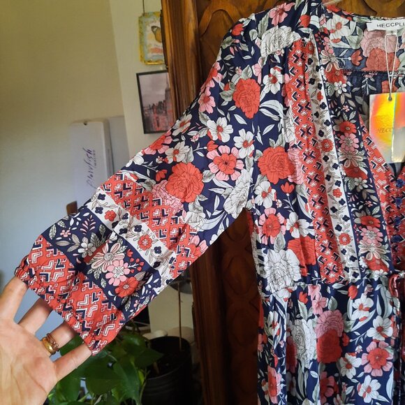 V Neck Tie-Waist Floral Bohemian Maxi Dress Flowy Ruffle w/Slit NWT! - Size S - Picture 6 of 16